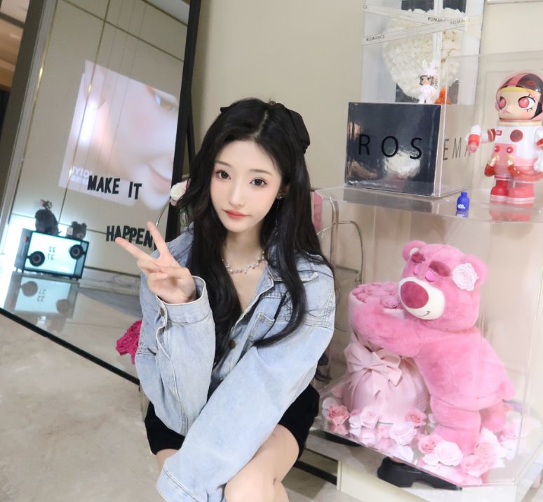 都美竹起诉闺蜜后，要求李恩刘美丽赔偿十万，并且公开赔礼道歉