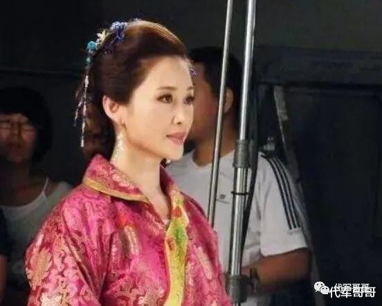 盖丽丽|还记得美女演员盖丽丽吗？搭档陈道明火遍全国，结婚后退隐被宠成公主