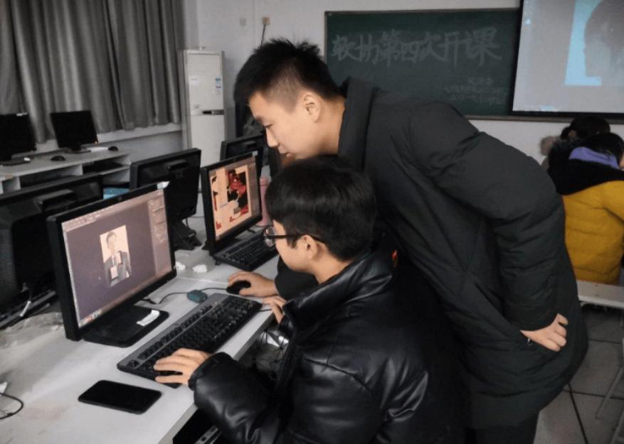 医生|“最佳男友”职业排名出炉,公务员地位下降,跌出了前五名