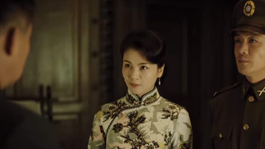 破晓东方|《破晓东方》: 刘涛的服化道，张嘉益的骑车戏，结果有多精彩