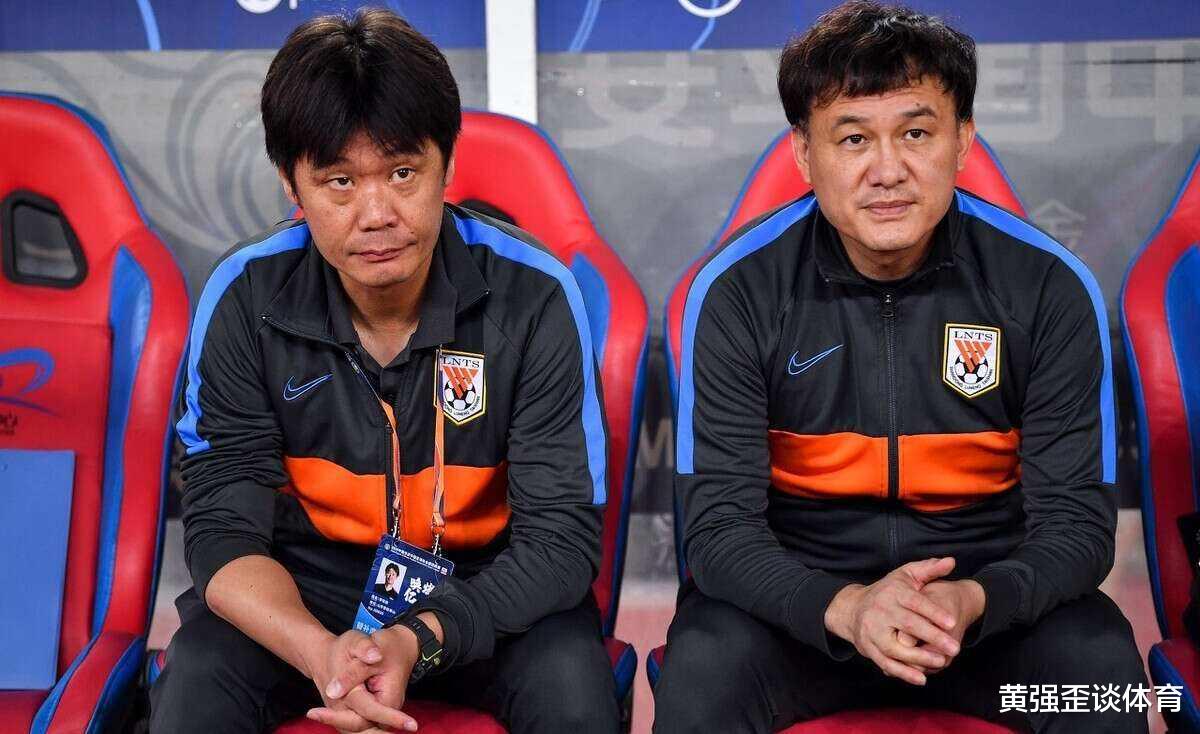 李霄鹏|为什么郝伟执教能力超过李霄鹏？上任就获得三个冠军！