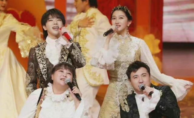 关晓彤|《王牌对王牌》第七季即将开始录制,原班人马齐聚,快乐回来了!