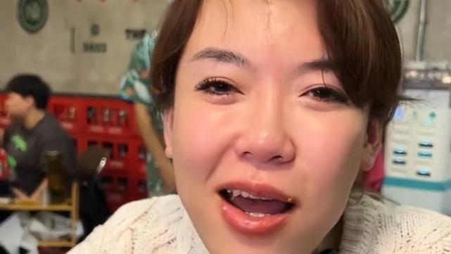 浪胃仙 网红“浪胃仙”化妆被吐槽，皮肤松垮，整容痕迹明显，满脸老态