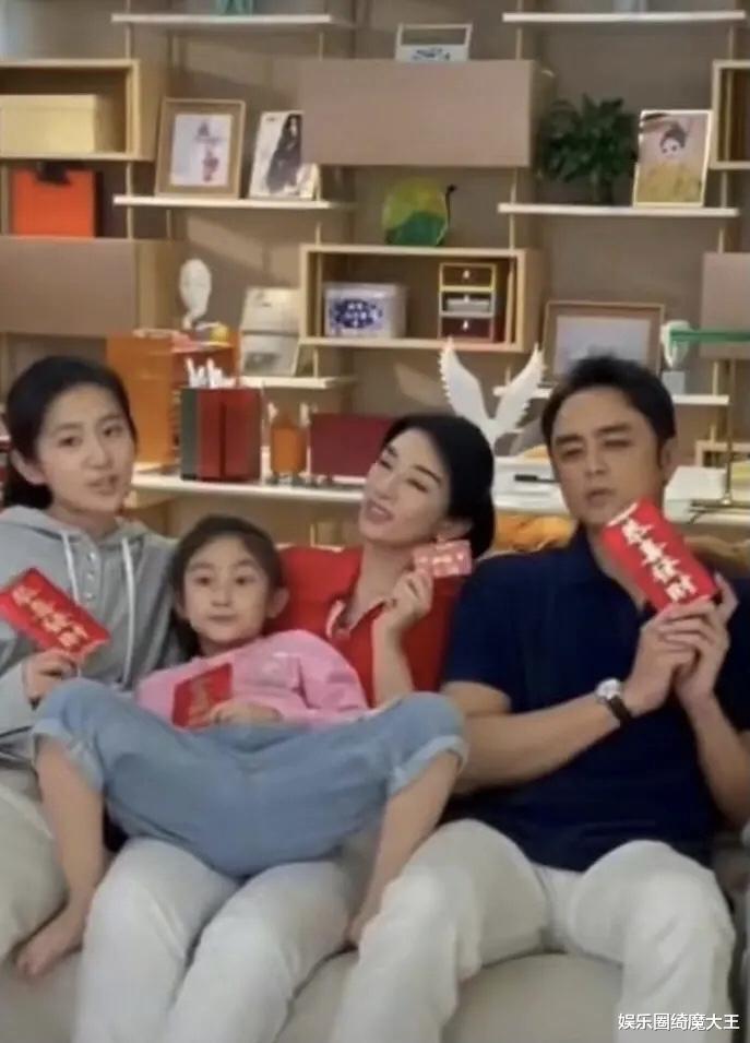 僵尸校园|明道对小女孩爆粗口，孩子妈妈晒视频引战，网友“她还是个孩子”