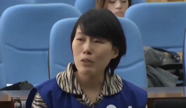 南京公交站突发枪案,年轻女子公然行凶,背后有何隐情?