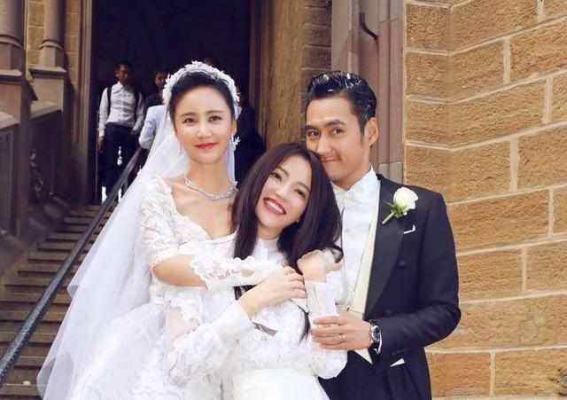 黄晓明|从2亿天价婚礼到如今无戏可拍，四处求人还无人理，他到底经历什么？