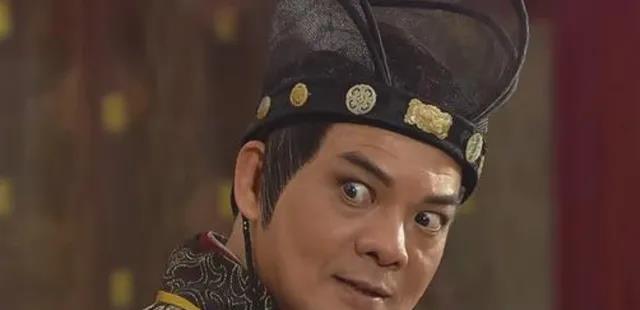 腾讯|十年之前我不认识你，十年之后你在直播间哭穷，过气港星的悲哀