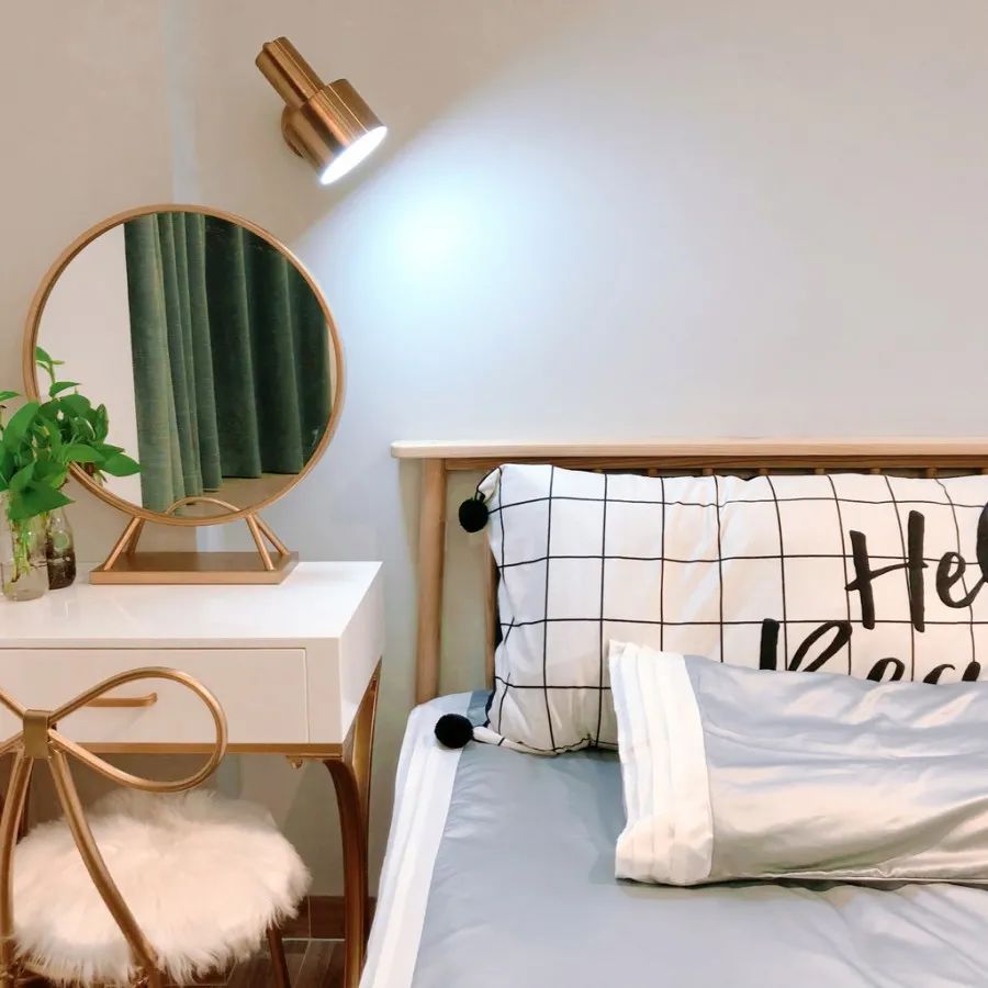 卧室收纳仅靠衣柜?远远不够!“隐形配角”床头柜低调帮大忙!