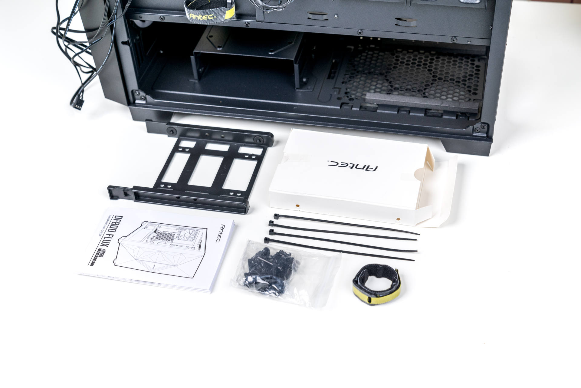 安钛克|散热优等生——安钛克DF 800Flux使用体验