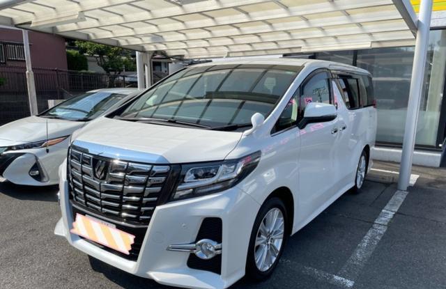 开惯了埃尔法，换成48.99万岚图梦想家，车主：中国人都被洗脑了