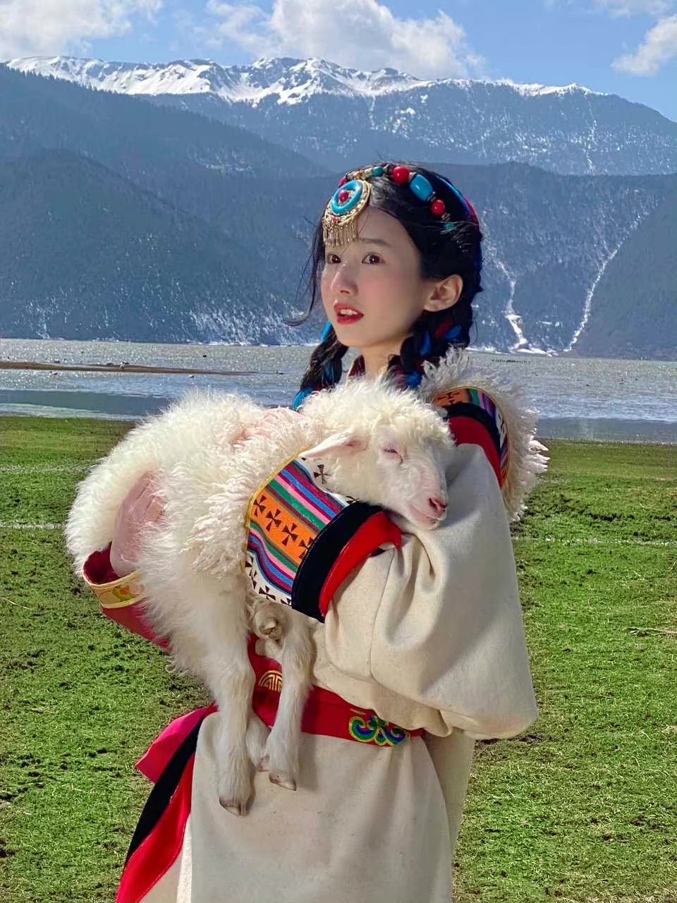 赵露思|奶茶妹妹加刘亦菲加赵露思,这是你喜欢的的国泰民安脸吗?