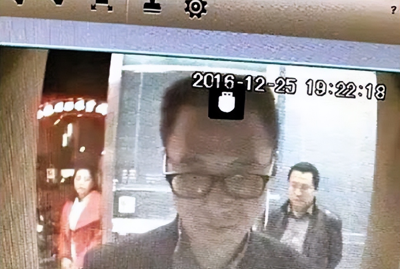 95年陈恂敏抢银行1500万,富二代变逃犯,藏21年后因同伙自首暴露