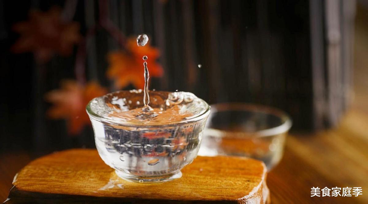 水果|那些一到饭点,就必须喝白酒的人,现在究竟怎么样了?早懂早受益