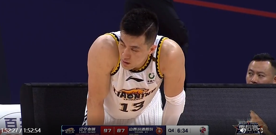 辽宁男篮|慈不带兵！杨鸣也开始狠了，一个回合都不放过，拿郭艾伦“开刀”