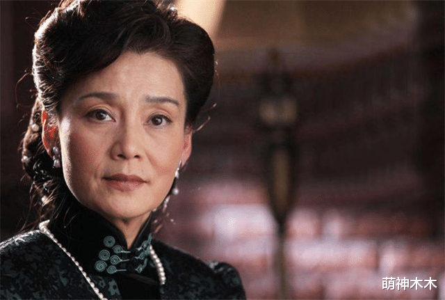 潘红|年龄差太多真不行,这几位女星勇敢追爱,却都以离婚收场