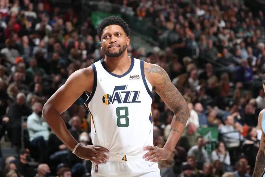 盖伊|历史首人，盖伊征战NBA15年，从未突破季后赛首轮