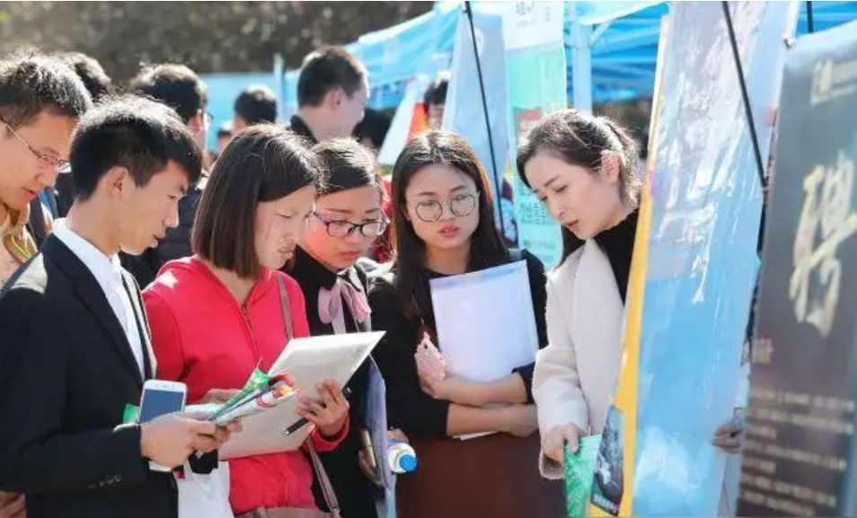 足协|高中文理分科,父母要不要插手孩子的选择?前途和兴趣哪个重要