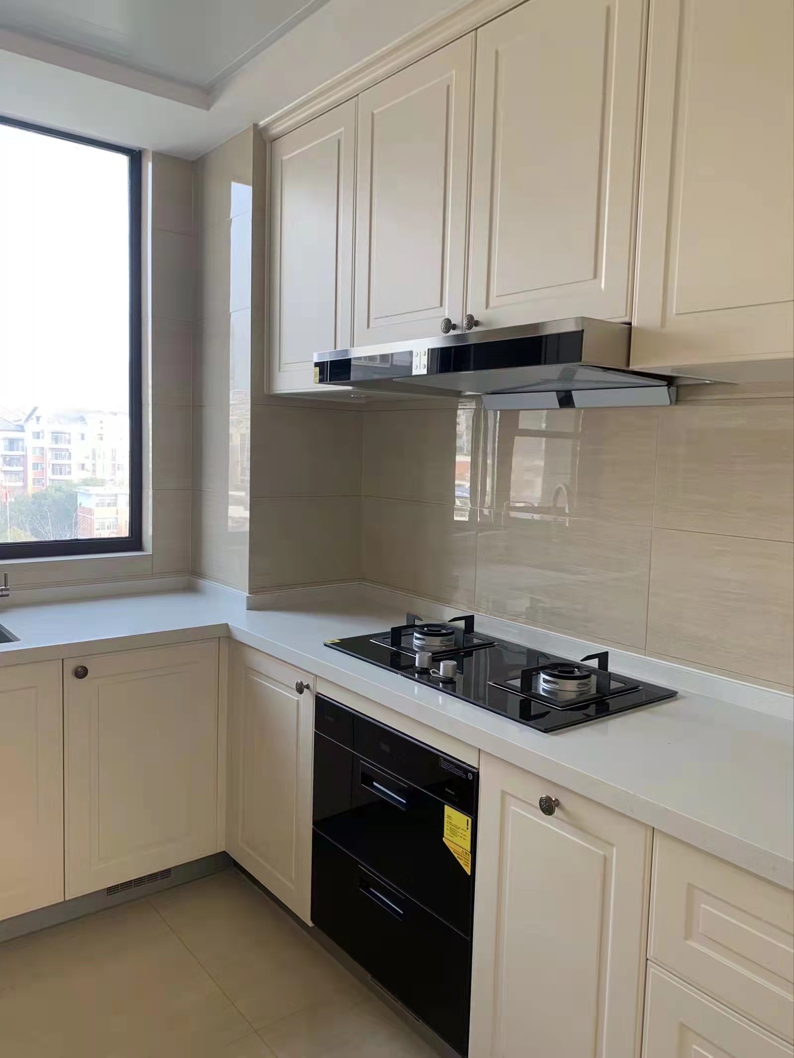 美缝剂,选择水性还是油性的?通过对比再决定。