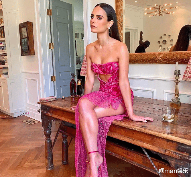 乔丹娜·布鲁斯特|乔丹娜·布鲁斯特到底发生了什么 从高光到隐藏 一切都烟消云散