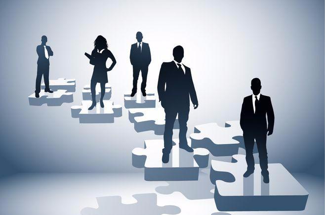 |在工作场所聊天中应该避免哪些话题?