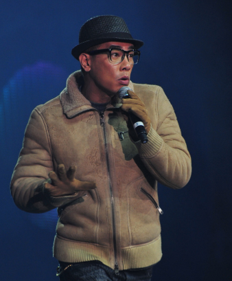 陈小春|陈小春：用尽全力找不回被3000元卖掉的弟弟