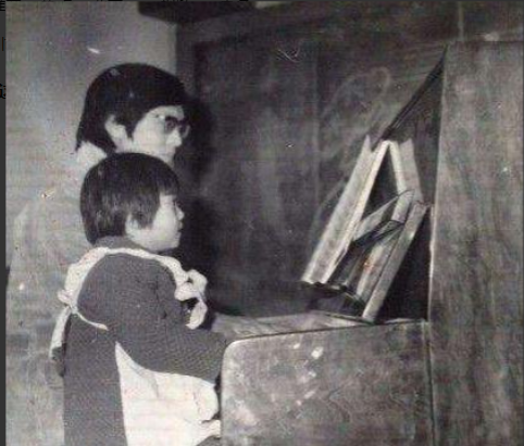 姚贝娜|武汉歌手姚贝娜:33岁患癌离世,捐献眼角膜,生前为何拒绝化疗?