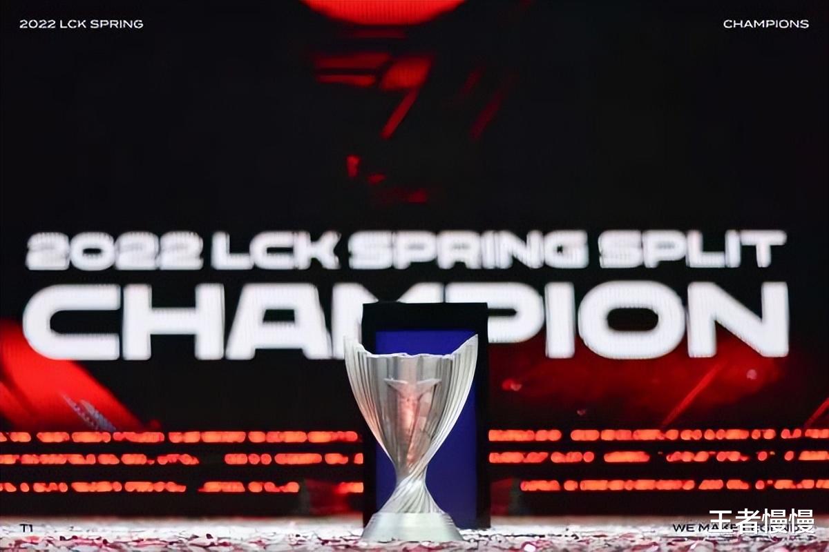 张嘉文|LCK选手年薪被公布,T1全队一年收入上百亿,张嘉文:李哥占大头