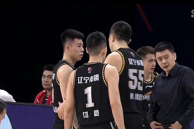 广东男篮|季后赛差距明显，辽篮罚球次数13次，广东25，郭艾伦是真哨