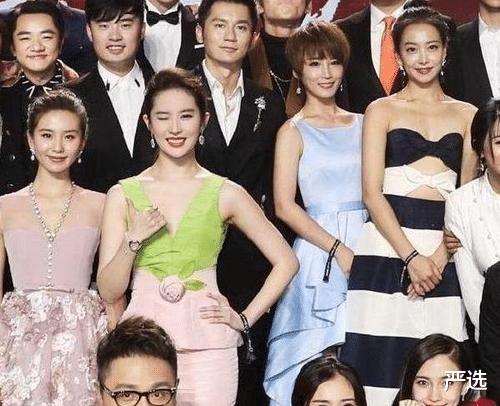 刘亦菲 刘亦菲素颜变“直男斩”,自曝在家使用美容设备,网友:确实好用