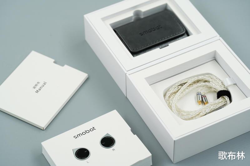 耳机|千元平头塞的究极形态：斯马巴特ST20聆听体验