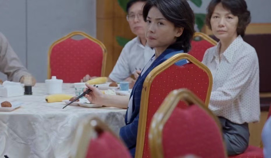 刘涛|不硬凹少女后，刘涛演女部长惊鸿一瞥，事实证明不扮嫩也能演好戏