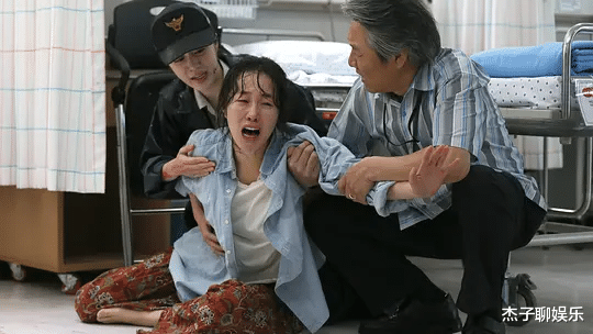 韩国犯罪电影背后,直指2大弊端,谁该为他们负责?