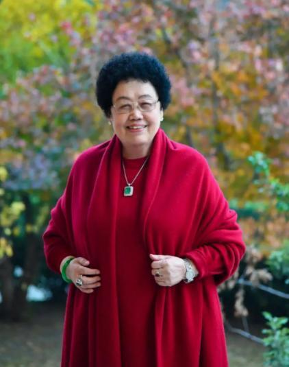 张玉嬿|“唐僧”迟重瑞迎娶400亿女富豪陈丽华，婚后陈丽华提出了3个要求