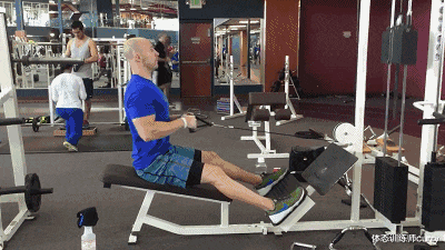 健身 19岁网红公开减肥秘诀,马甲线迷人,网友:我想跟她一起练