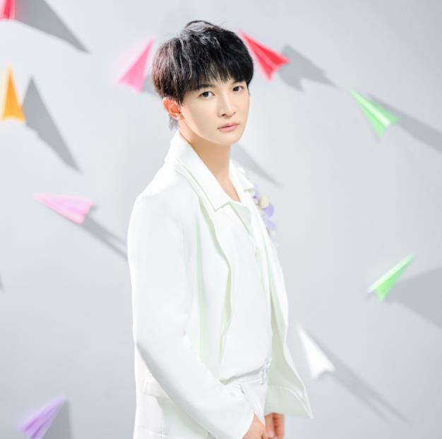 周深|天赐3：周深高情商发言获赞，翻唱接连霸榜，奠定节目最高收视率