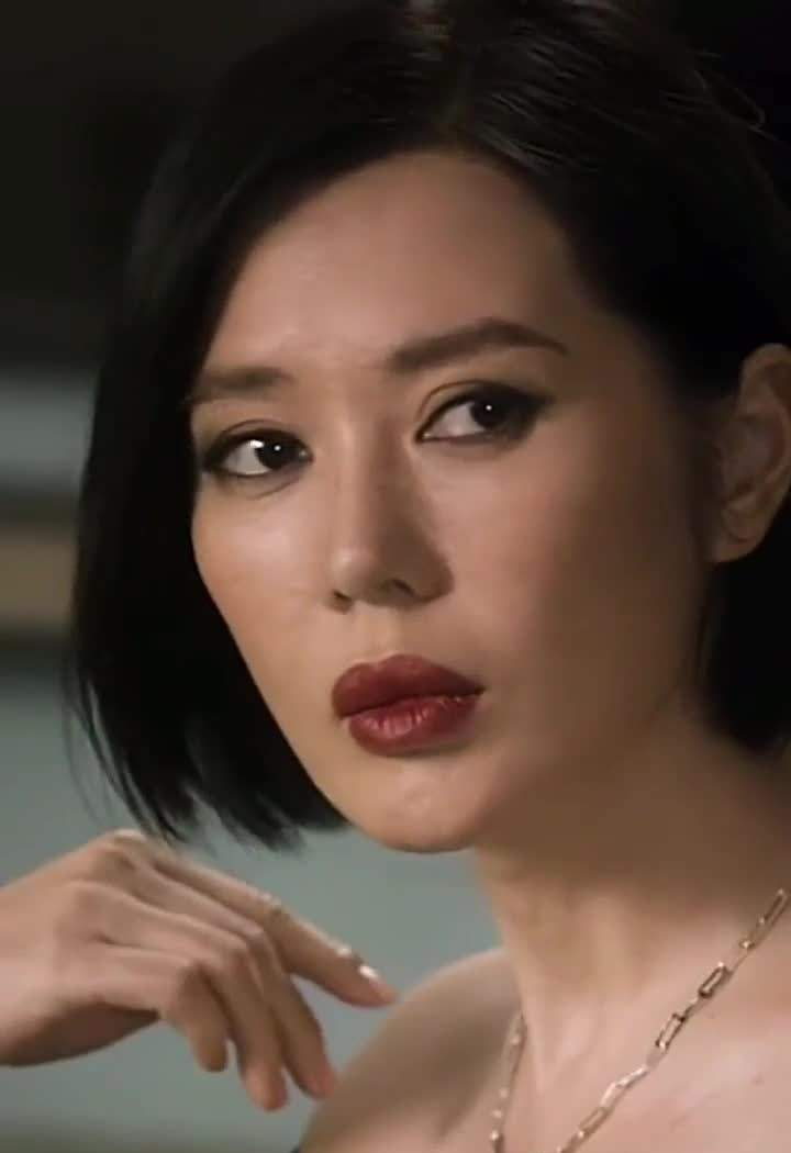 许晴|许晴的屁股,余男的嘴唇,中年女星的性感才最诱人!