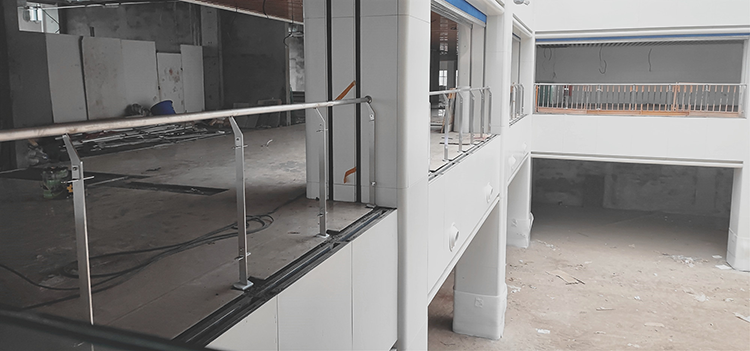 不锈钢玻璃栏杆为什么越来越受欢迎?