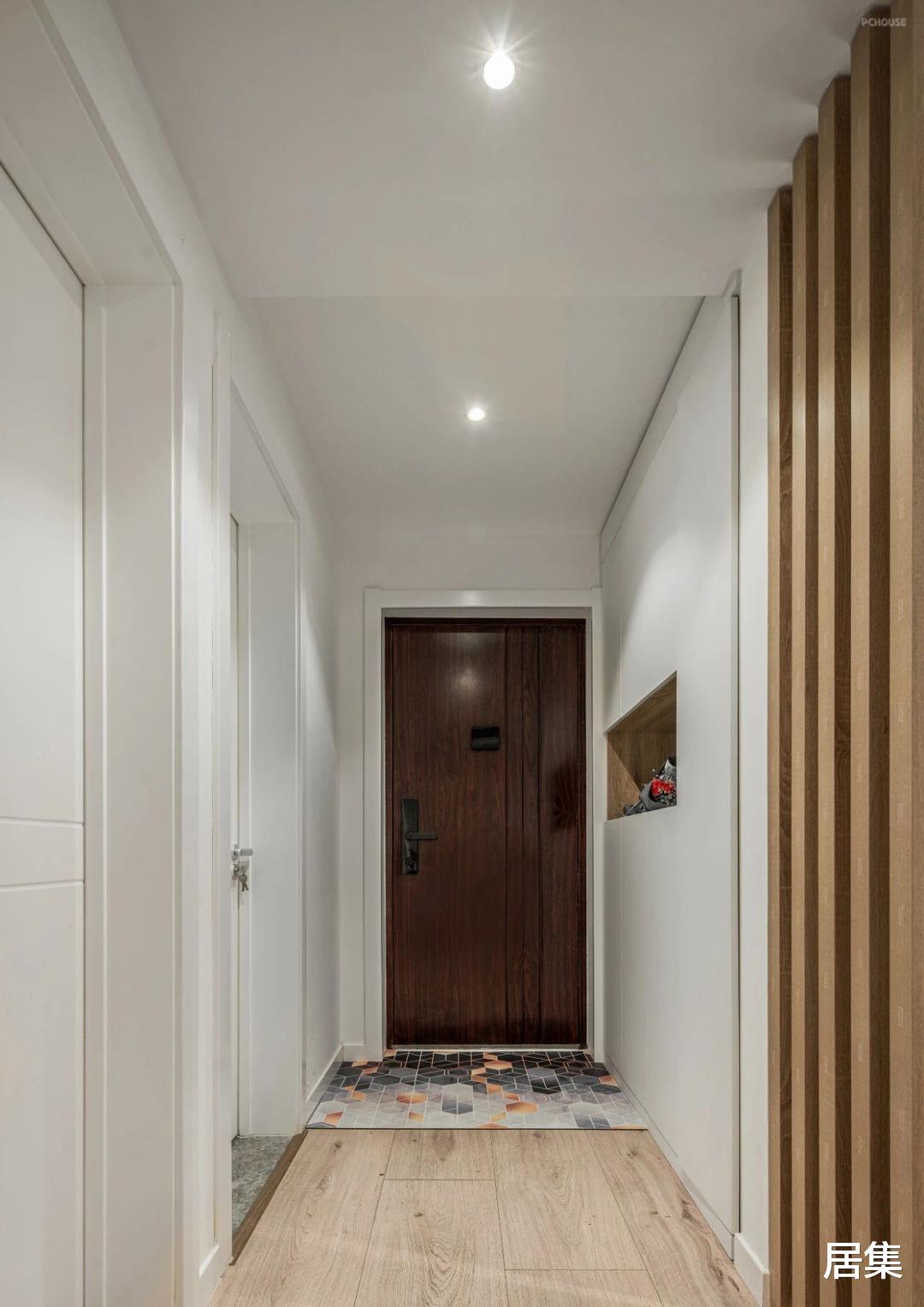 年轻夫妻加上活泼的宝宝,即使生活节奏很快,也不影响享受生活