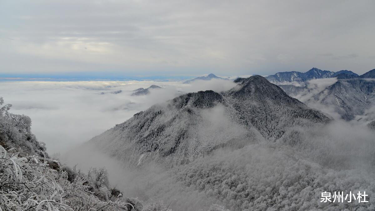 西岭雪山|西岭雪山，心中的香巴拉，一日观四季，十里不同天