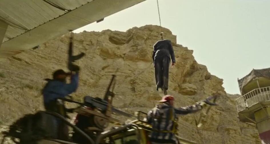万里归途|《万里归途》五个删减片段曝光，哈桑被出卖，穆夫塔被击毙