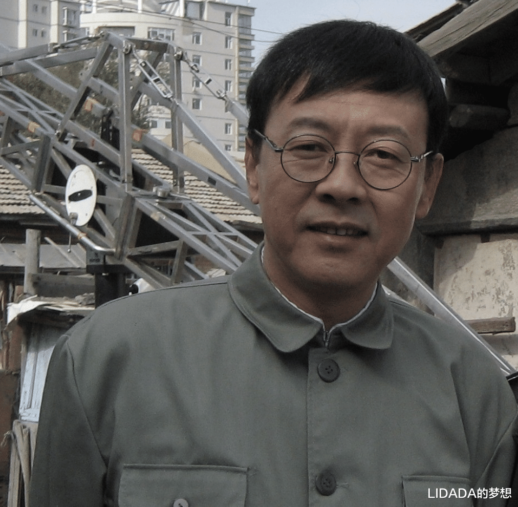 侯天来|戏里好色又猥琐，戏外一生痴情只爱老婆一人，你不知道的侯天来