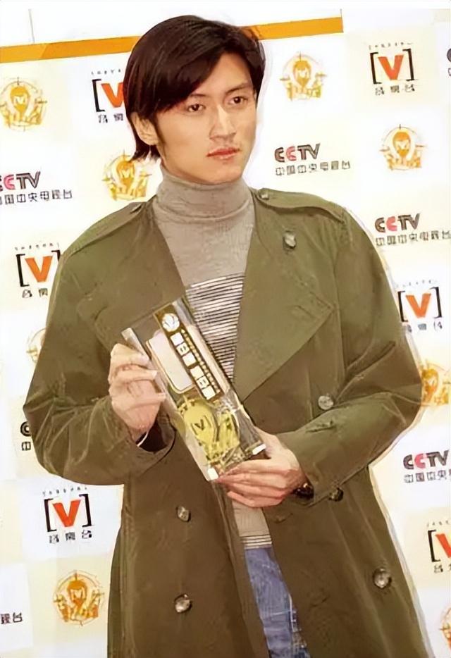 |这6位男星的身高太不懂事了,长相英俊帅气,却输在“个子矮”上