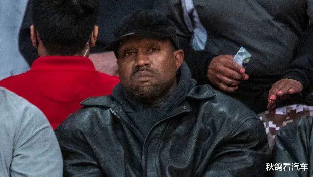 侃爷|侃爷休战退隐江湖？“东方侃爷”汪小菲开撕！亚洲邻国同吃瓜