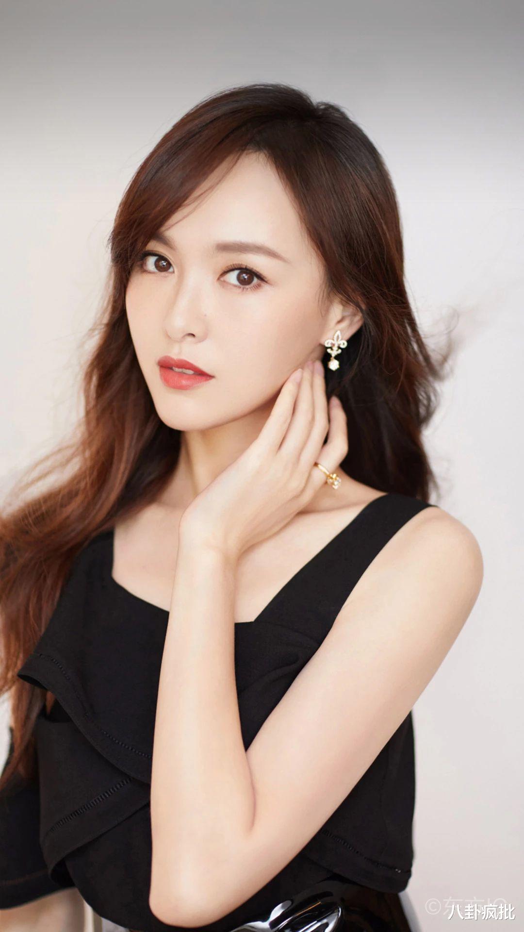 唐嫣|郭麒麟撤热搜？范九亿泡菜国捞钱？徐正溪乔欣炒CP？唐嫣拒绝任嘉伦？