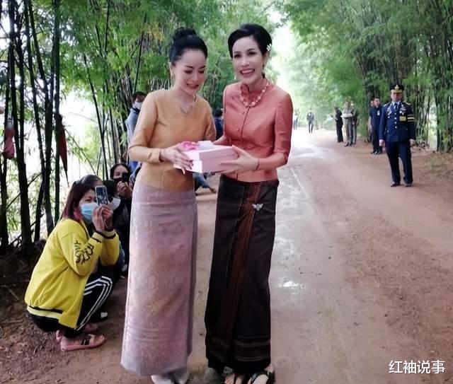 诗妮娜|37岁诗妮娜趁机复宠,高调晒出美照博关注,希望跟泰王破镜重圆