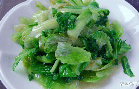 |隔夜菜有毒还致癌,不能吃?甲科医生:这7种隔夜菜,宁愿浪费也别吃