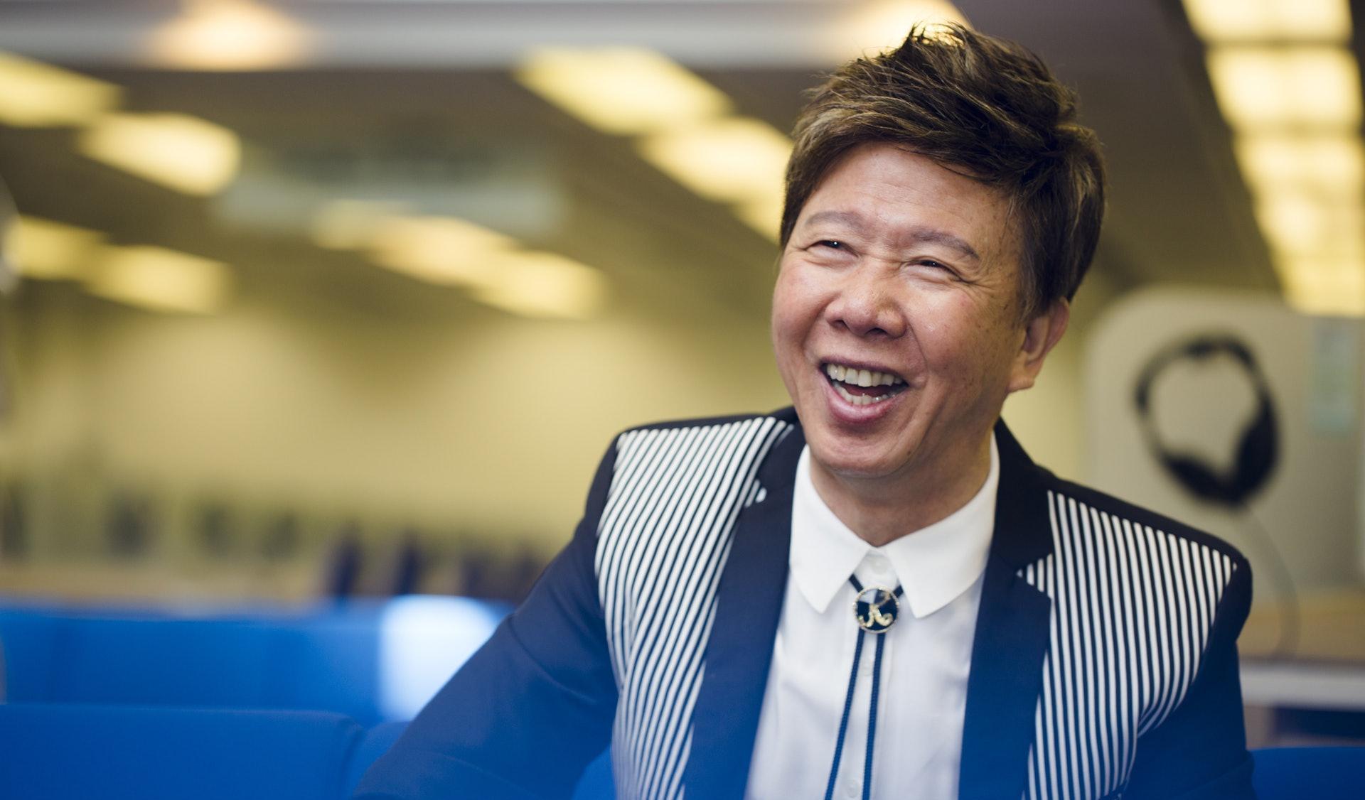 尹光|富二代20岁偷渡来港，因烂赌输掉一层楼，72岁的他曾因周星驰爆红