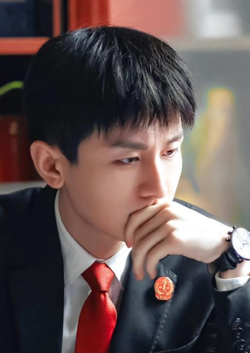 两个人的小森林|真的有被成毅在电视剧《底线》中的原声台词惊艳到,生动又真实