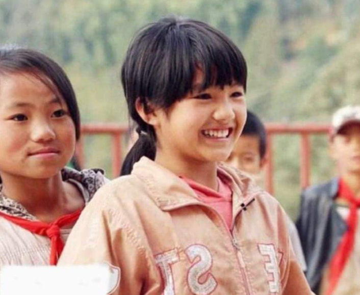 奔跑吧兄弟|《变形计》最幸运女孩李勒优：参加节目改变一生，城市妈妈宠成宝