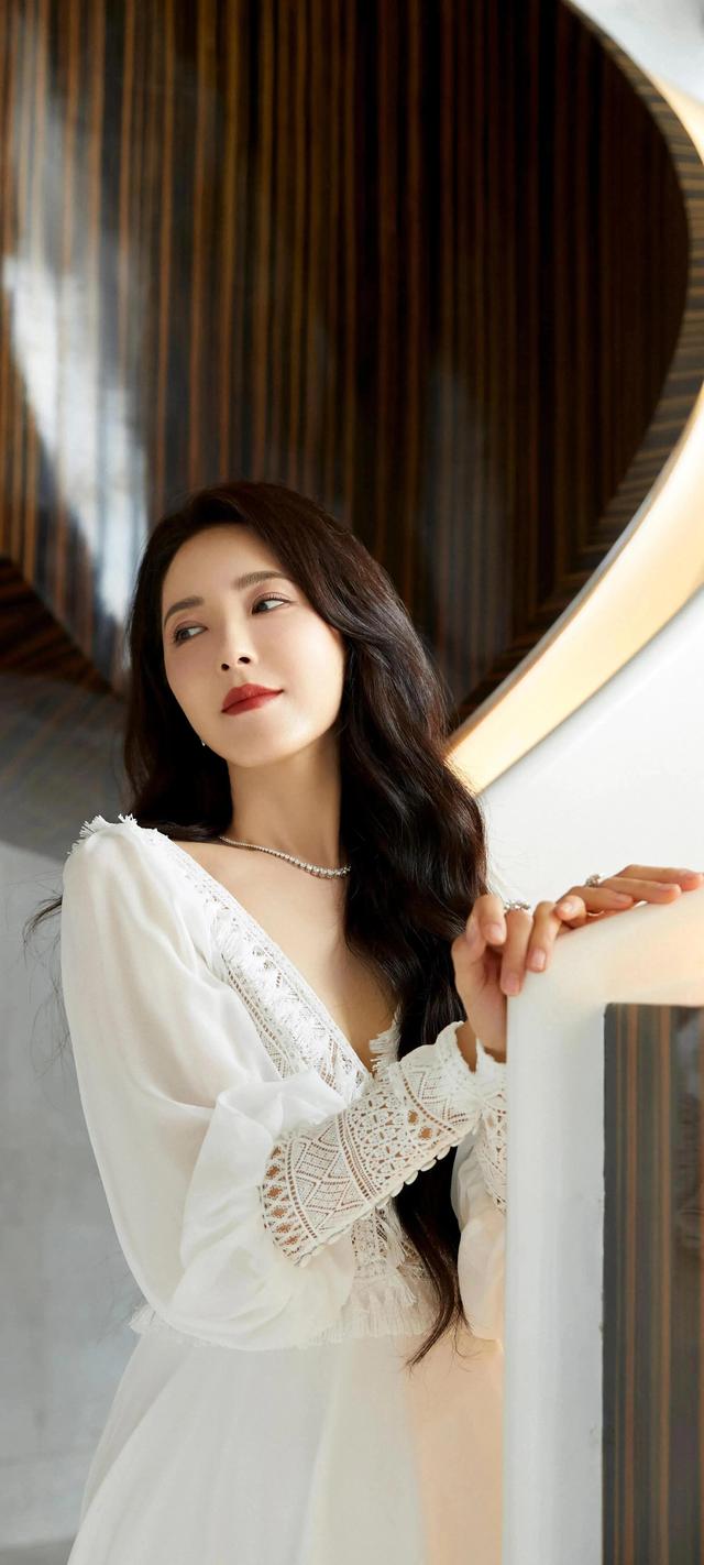 曾黎|分享美图—成熟性感的女神曾黎